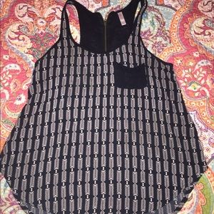 Size M shirt from target EUC